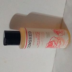 NEW, Cowshed blissful bath & shower gel